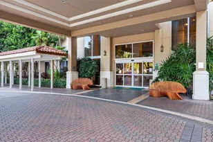 19501 W Country Club Dr, Aventura, FL 33180 - Photo 7