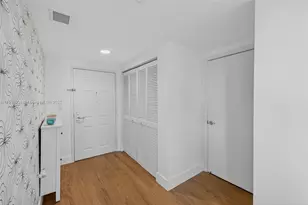 19501 W Country Club Dr, Aventura, FL 33180 - Photo 37