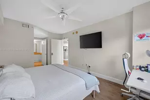 19501 W Country Club Dr, Aventura, FL 33180 - Photo 33