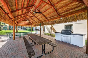 19501 W Country Club Dr, Aventura, FL 33180 - Photo 77