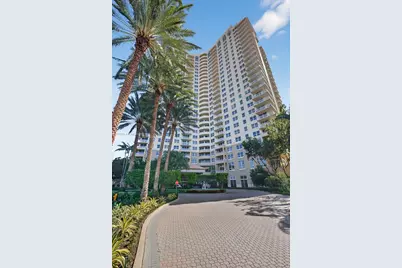 19501 W Country Club Dr #313, Aventura, FL 33180 - Photo 5