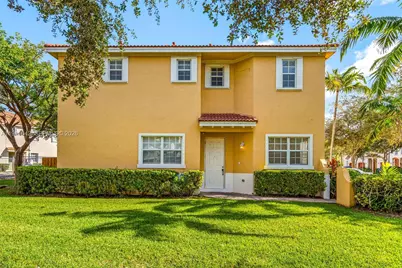 2109 NE 3rd Ct, Homestead, FL 33033 - Photo 1