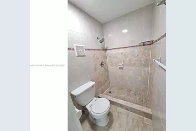 2011 Bay Dr #3, Miami Beach, FL 33141 - Photo 9