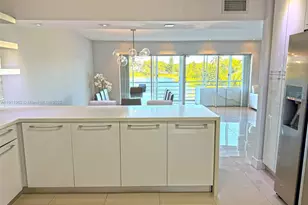 879 NE 195th St, Miami, FL 33179 - Photo 9