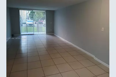 9310 Fontainebleau Blvd #110, Miami, FL 33172 - Photo 7