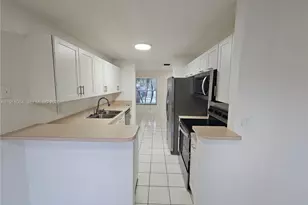 2280 NW 171st Terrace, Pembroke Pines, FL 33028 - Photo 15