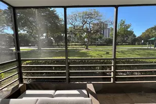 20500 W Country Club Dr, Aventura, FL 33180 - Photo 9