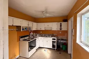 1110 NW 129th St, North Miami, FL 33168 - Photo 5