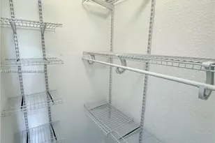 10012 NW 7th St, Miami, FL 33172 - Photo 23