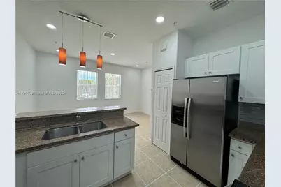 10012 NW 7th St #208, Miami, FL 33172 - Photo 3