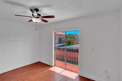 7755 W 30th Ct #E-210, Hialeah, FL 33018 - Photo 7