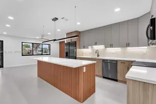 2120 NE 55th Ct, Fort Lauderdale, FL 33308 - Photo 25