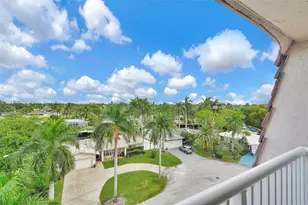 5911 NE 14th Ln, Fort Lauderdale, FL 33334 - Photo 13