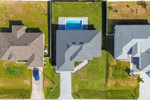 2015 NW 21 St St, Cape Coral, FL 33993 - Photo 3