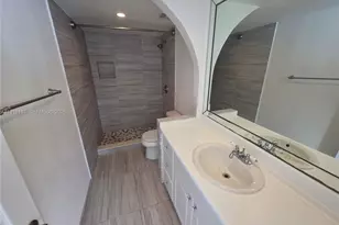 3944 NE 167th St, North Miami Beach, FL 33160 - Photo 11