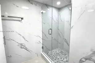 1717 N Bayshore Dr, Miami, FL 33132 - Photo 17