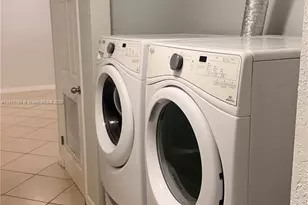 7430 Miami Lakes Dr, Miami Lakes, FL 33014 - Photo 9