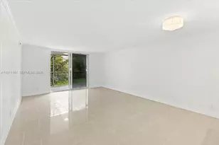 319 NE 14th Ave, Hallandale Beach, FL 33009 - Photo 9