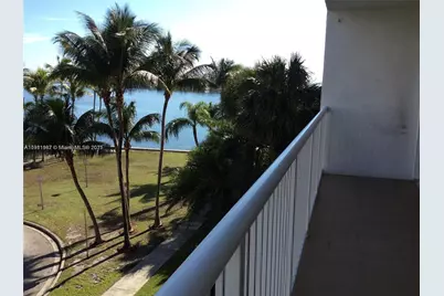 150 SE 25th Rd #4C, Miami, FL 33129 - Photo 1