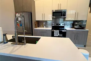 913 NW 45th Terrace, Plantation, FL 33317 - Photo 9