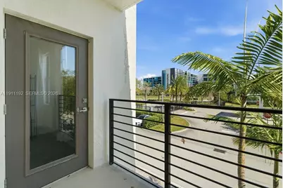 913 NW 45th Ter #913, Plantation, FL 33317 - Photo 15