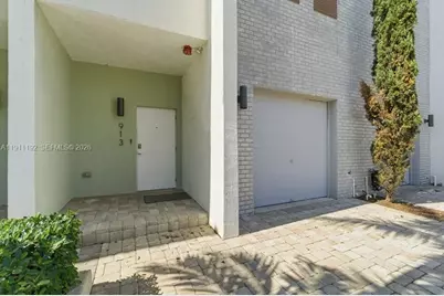 913 NW 45th Ter #913, Plantation, FL 33317 - Photo 29