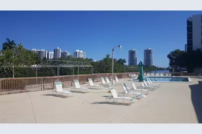 3401 N Country Club Dr #412, Aventura, FL 33180 - Photo 5