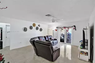 2 NE 160th St, Miami, FL 33162 - Photo 15