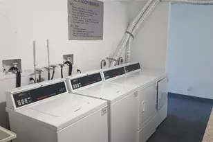 3401 N Country Club Dr, Aventura, FL 33180 - Photo 19