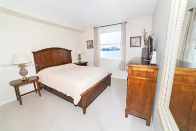 17150 N Bay Rd #2207, Sunny Isles Beach, FL 33160 - Photo 27