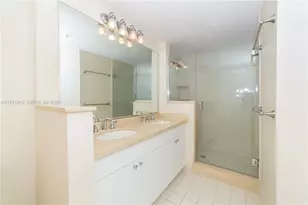 17150 N Bay Rd, Sunny Isles Beach, FL 33160 - Photo 23