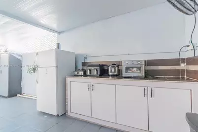 7184 W 2nd Ct, Hialeah, FL 33014 - Photo 27