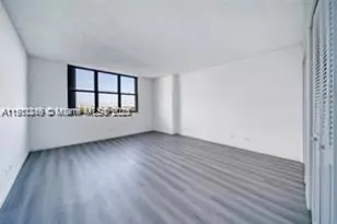 1800 NE 114th St, Miami, FL 33181 - Photo 17