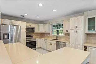 13791 SW 18th Ct, Davie, FL 33325 - Photo 11