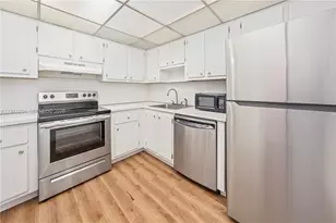 1300 NE Miami Gardens Dr, Miami, FL 33179 - Photo 5