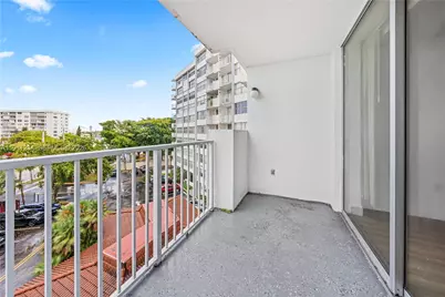 1300 NE Miami Gardens Dr #512E, Miami, FL 33179 - Photo 15