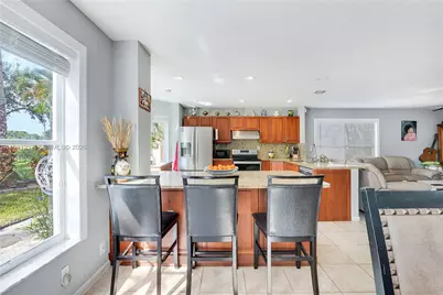 8117 Pelican Harbour Dr, Lake Worth, FL 33467 - Photo 19