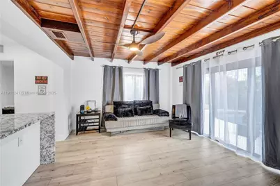 217 N 31st Ave, Hollywood, FL 33021 - Photo 11