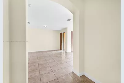 [Address not provided], Miami, FL 33172 - Photo 13
