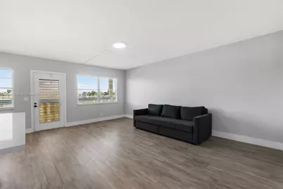 4025 Yarmouth B #4025, Boca Raton, FL 33434 - Photo 3