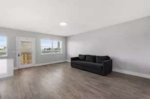 4025 Yarmouth B, Boca Raton, FL 33434 - Photo 3