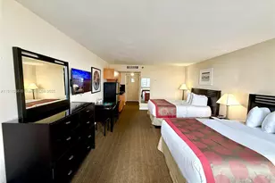 19201 Collins Ave, Sunny Isles Beach, FL 33160 - Photo 9