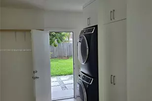 16813 SW 107th Pl, Miami, FL 33157 - Photo 15