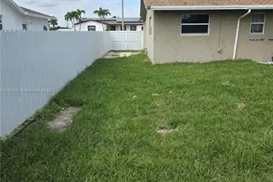 16813 SW 107th Pl, Miami, FL 33157 - Photo 3