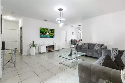 2741 NE 4th St #103, Homestead, FL 33033 - Photo 11