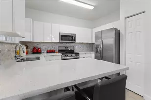 2741 NE 4th St, Homestead, FL 33033 - Photo 5