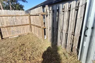 1581 SE Sutton St, Port Saint Lucie, FL 34983 - Photo 15