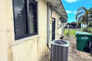 1041 NW 150th St, Miami, FL 33168 - Photo 19