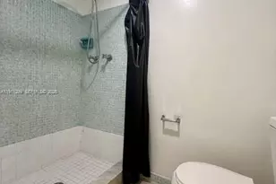 4200 Crystal Lake Dr, Deerfield Beach, FL 33064 - Photo 15