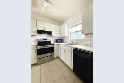 4200 Crystal Lake Dr #214, Deerfield Beach, FL 33064 - Photo 5